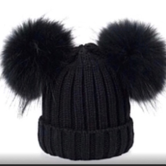 black pom hat